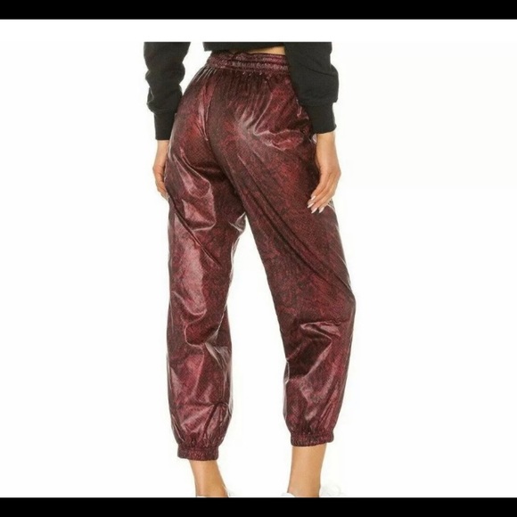 Nike red joggers - Picture 2 of 12